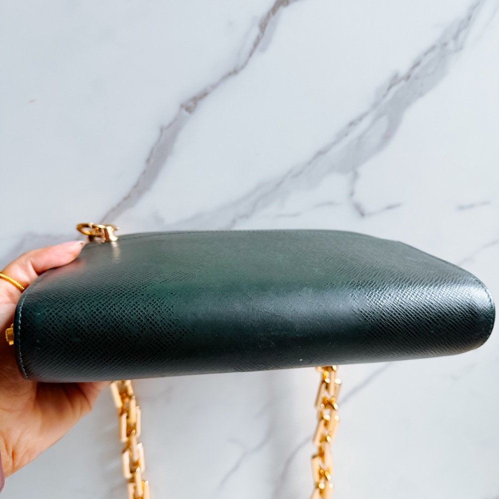 Sold! LV Taiga leather clutch crossbody - Picture 7 of 16